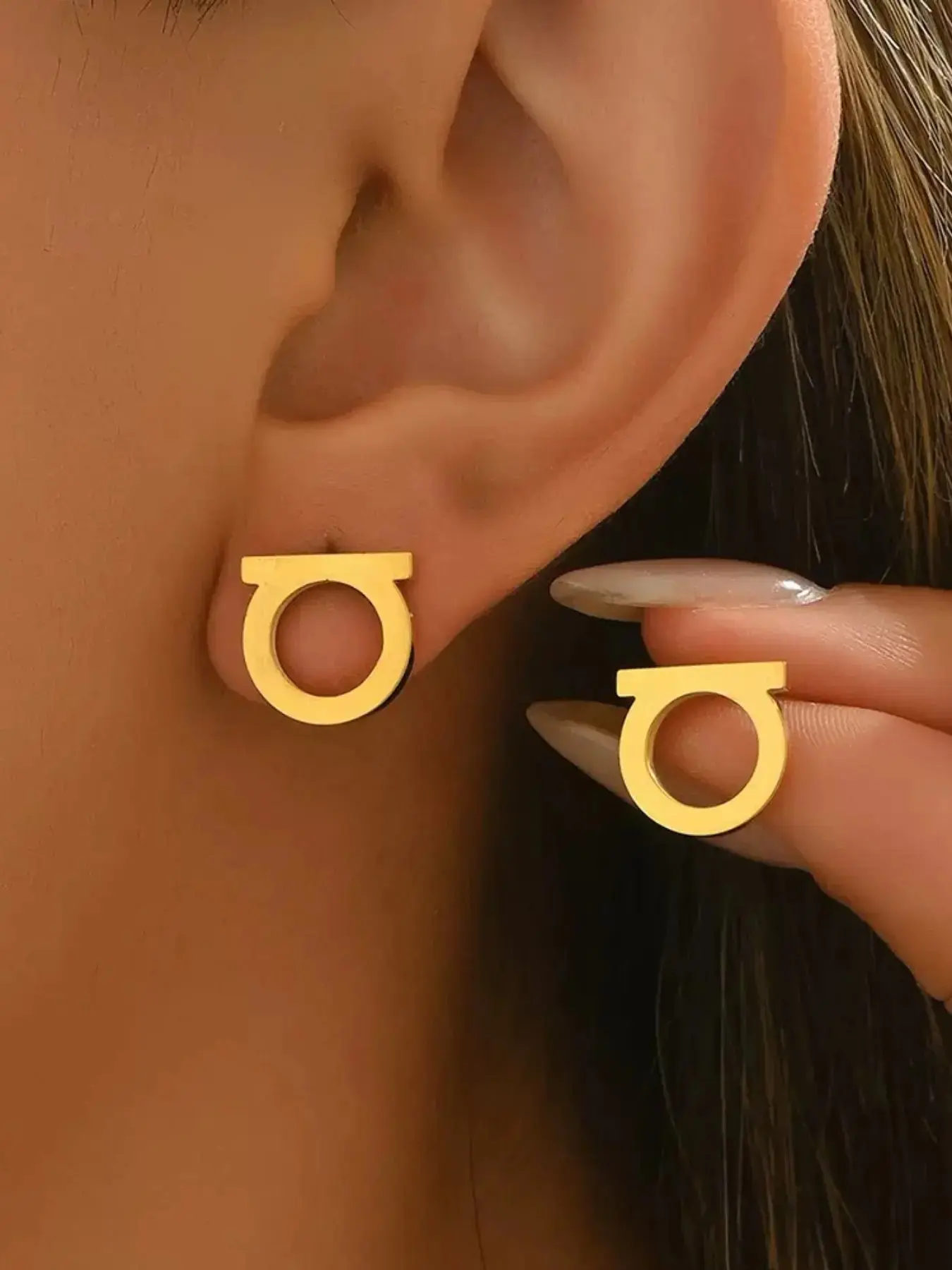 Unique D-Shaped Letter Earrings, Fashionable Earrings, Multifunctional Fashion Jewelry, Cute Butterfly Design, Stainless Steel Chain, Wearable All Year Round