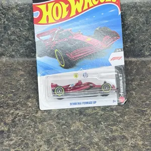 Hotwheels Ferrari scuderia f1
