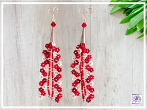 Red Beaded Daisy Flower Earrings, Dangle and Drop, Gifts for Her, Summer Earrings, Dainty Earrings, Daisy Earrings, Flower Earrings, Daisy