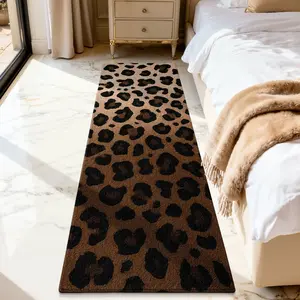 American retro style bedside carpet with four season universal gradient leopard print, soft and skin friendly, easy to maintain, machine washable, suitable for bedroom, home decoration, room decoration, suitable for bedside and hallway