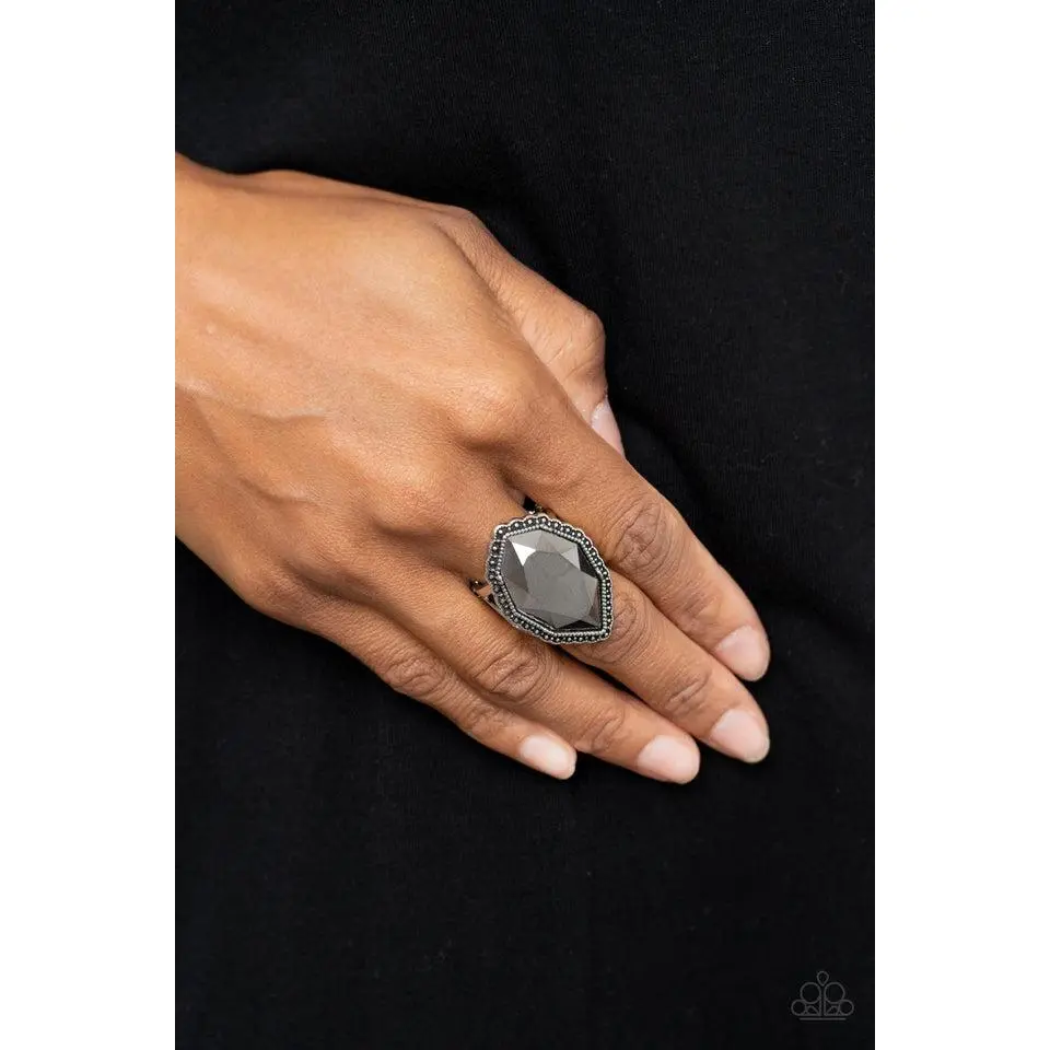 Paparazzi Avant Grandeur Silver Ring