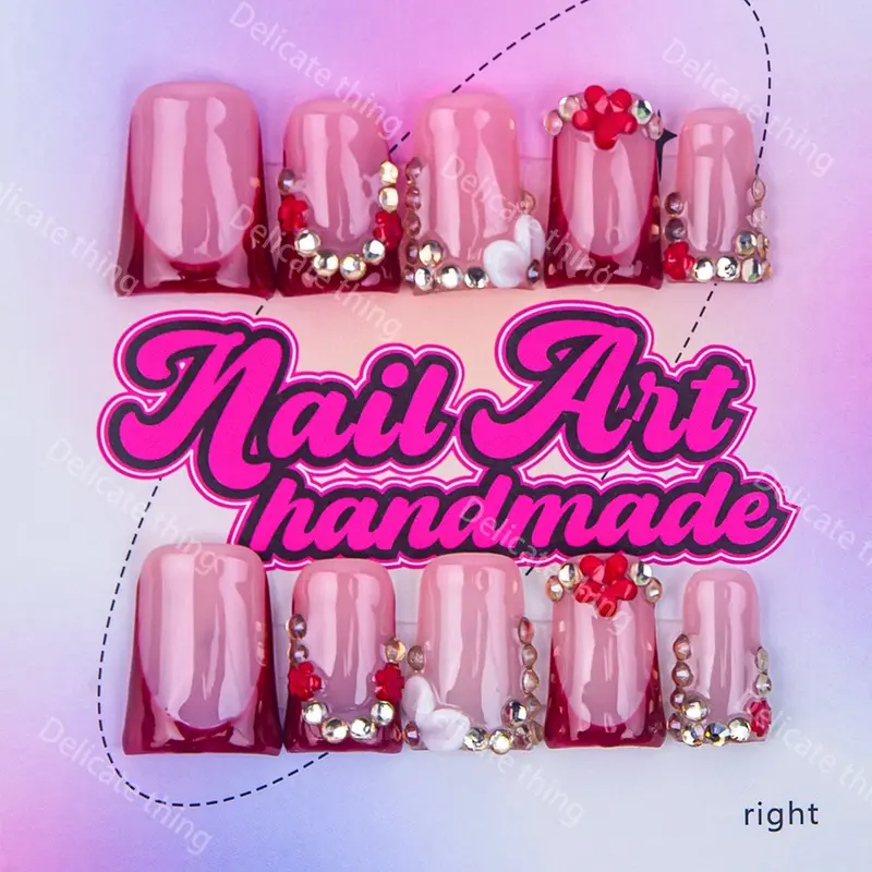 Y2K Style Duckbill Fake Nail Tips, Handmade Wearable Nails, 4 Sizes XS S M L, Multiple Sizes, Flower Gold Diamond Nail Art Design, Perfect Gift for Girls