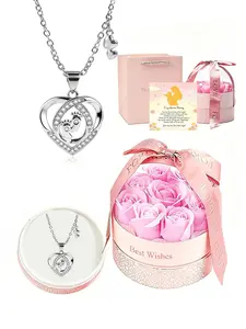 Heart-Shaped Baby Footprint Necklace, Infinity Love Footprint Necklace with Gift Box, Elegant Mom and Baby Keepsake, Perfect for Baby Parties, New Moms, Mother's Day