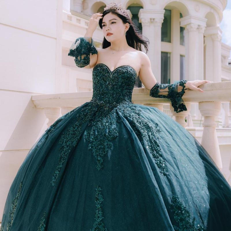NO.25 Quinceanera Dress Green Red Champagne Removable Bell Sleeves Ball Gown Dress