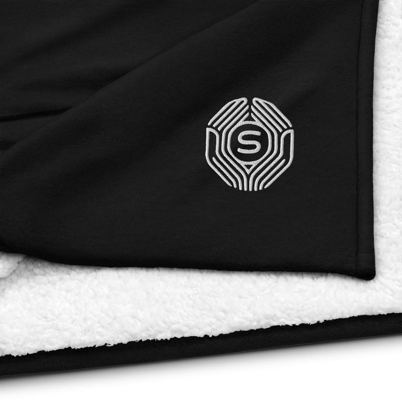 Premium sherpa blanket WHITE LOGO