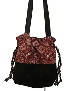 Drawstring Purse with Unique Bandana Design Durable Black Handles Compact & Convenient Versatile Travel Bag Secure Closure Lightweight Portable for Everyday Use