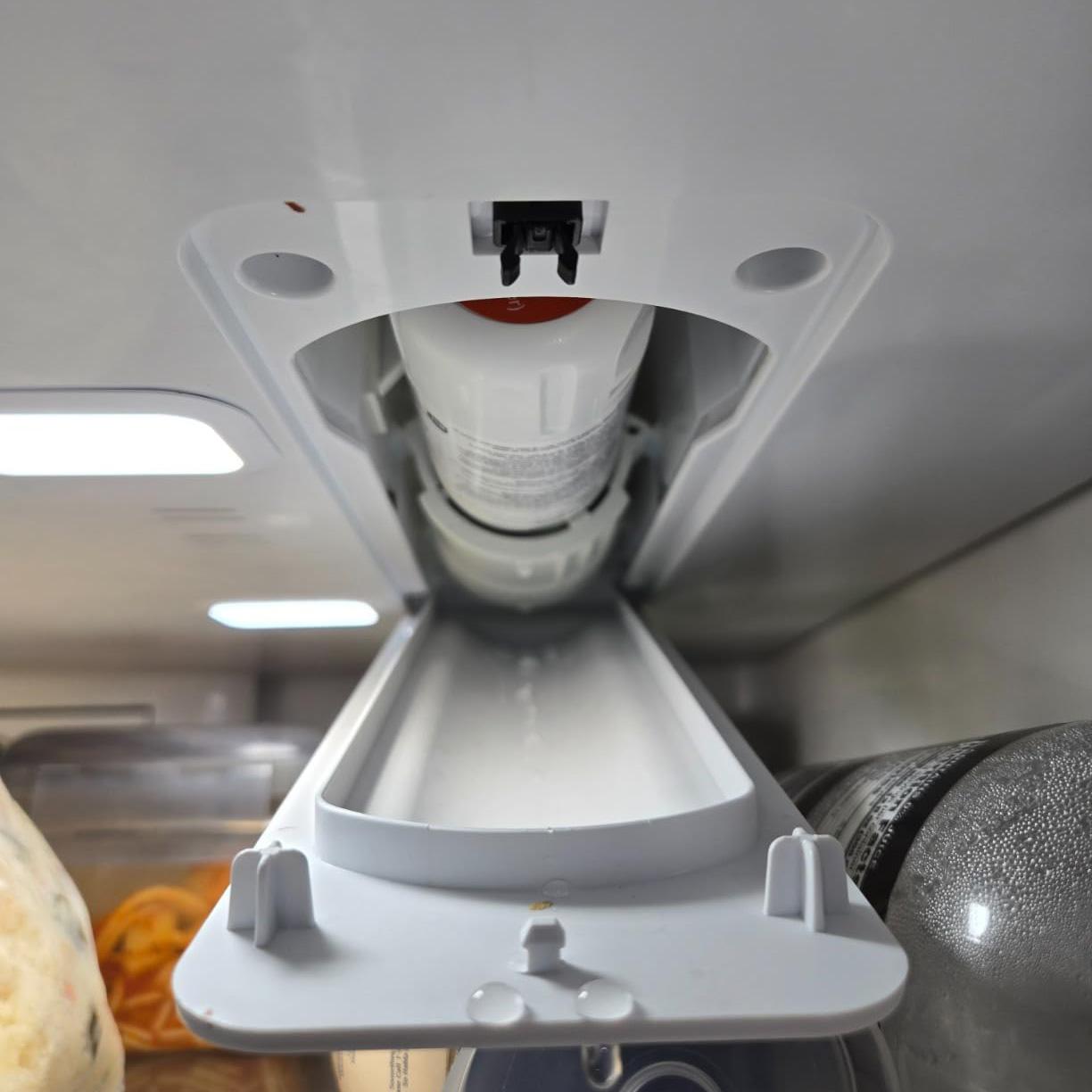 EveryDrop by Whirlpool EDR2RXD1 Refrigerator Water Filter 2,  Replacement for W10413645A, W10238154, NSF/ANSI 42 & 53 Certified, Reduces 28 Contaminants Including Lead & Pharmaceuticals – 6-Month / 200 Gallon