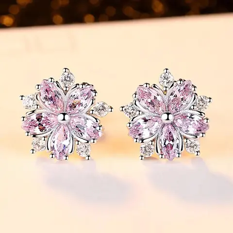 1 Pair Flower Shaped Design Rhinestone Stud Earrings for Women, Stylish Jewelry, Anniversary Birthday Gift, Zirconia Earrings for Daily Use, Wedding, Dazzling Rhinestones, Floral Accents, Statement Earrings, Rhinestone Decorated Bling, Earrings Studs