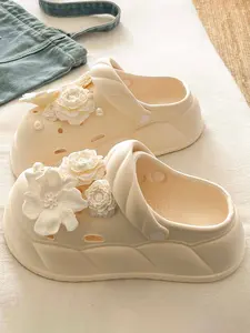 2026 New Vintage Soft Style Open-Toe Holey Shoes for Women, Eva Outdoor Casual Comfortable Beach Sandals, Thick Sole Height-Boosting Flip Flops