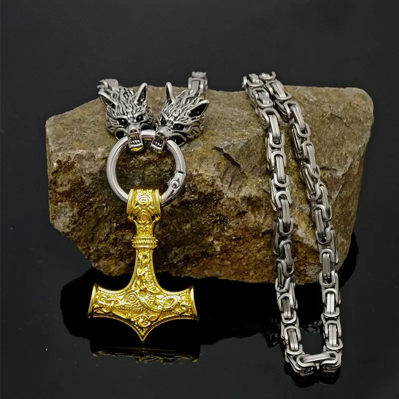 Men's Vintage Wolf Head Cuban Chain Necklace Stainless Steel Nordic Viking Hammer Amulet Necklace for Style Enhancement