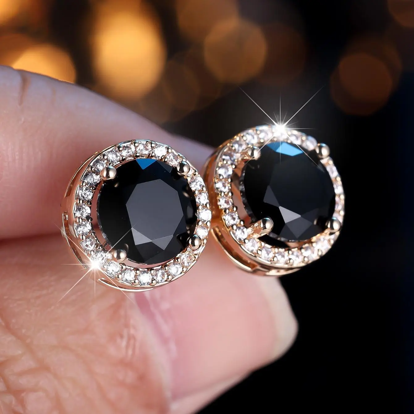 A6:Black Moissanite (round)