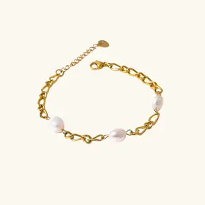 Palm Coast Pearl Bracelet