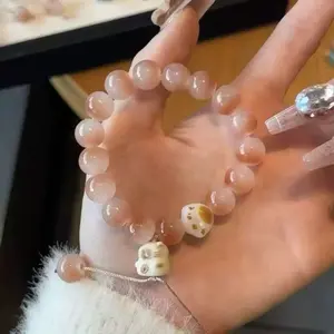 High-Quality Cat Claw Handheld Bracelet for Women, Soft Twisted Finger Ring, Elegant Floral Design, Perfect Gift for Her