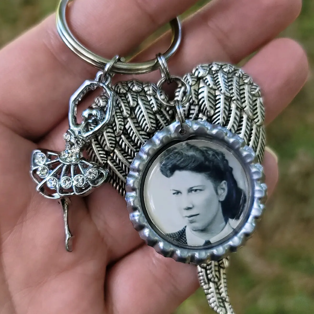 Dancing in Heaven Memorial Keychain - Perfect Gift for Remembrance