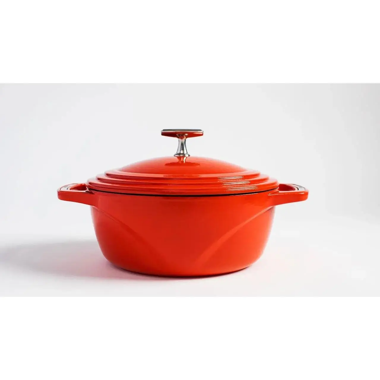 Lodge USA Enamel Dutch Oven, 4.5 Quart