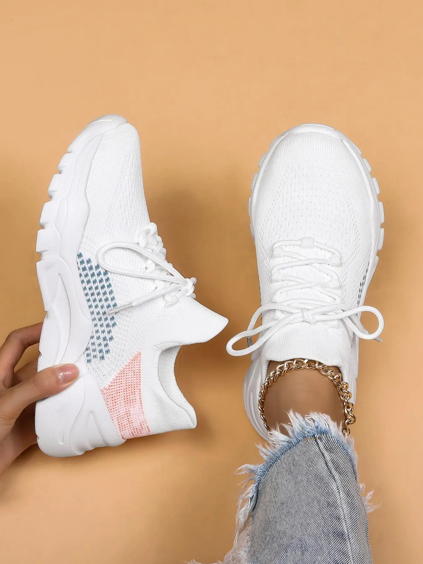 Women's Fashionable Lace Up Low Top Sneakers, Lightweight Breathable Comfortable Sports Running Shoes for Daily Wear, for Students and Outdoor Sports