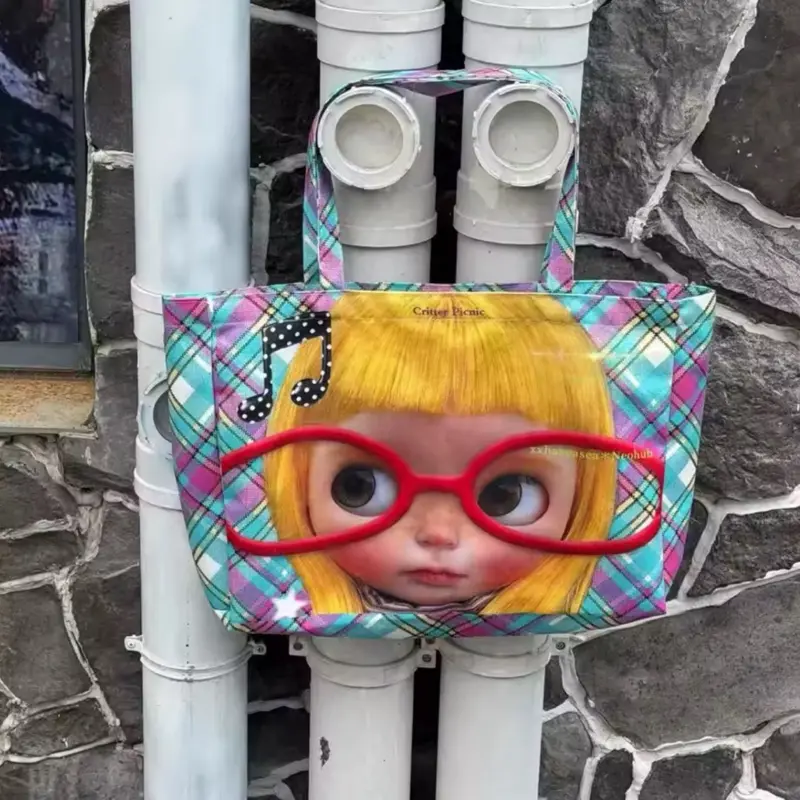 Y2K Cartoon Big-Eye Girl Print Tote Bag