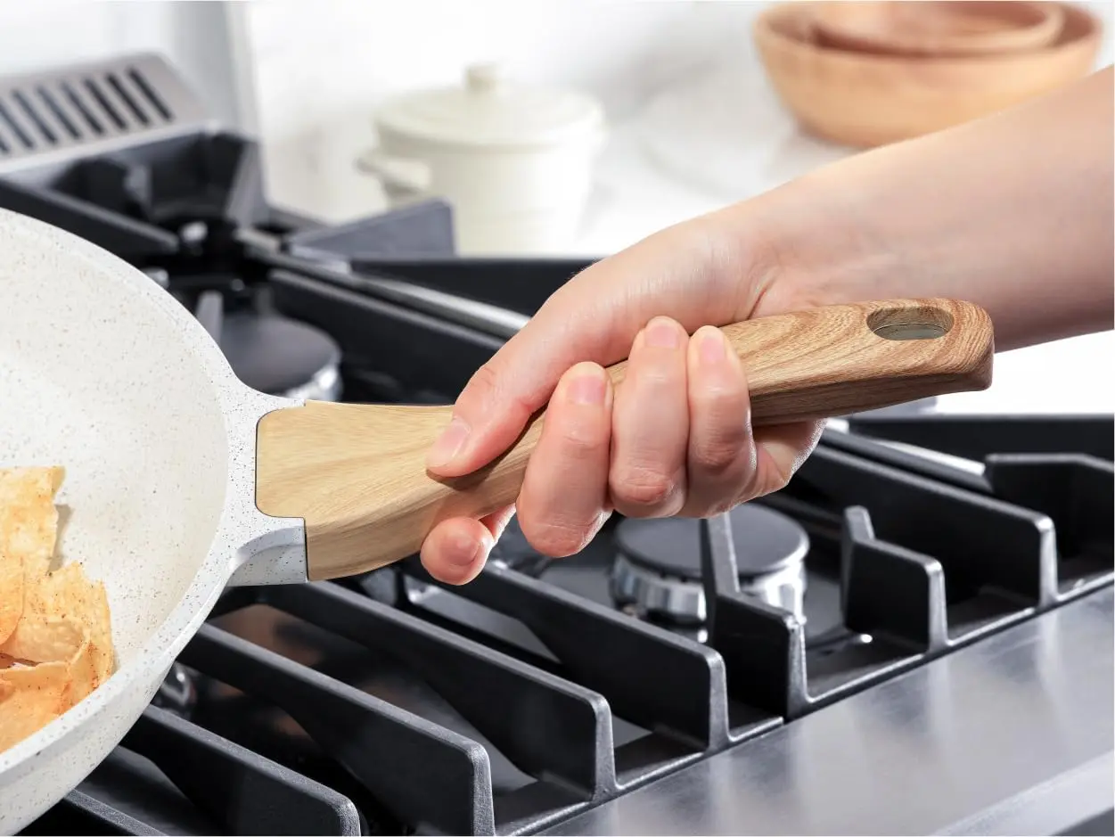 SENSARTE Nonstick Ceramic Frying Pan Skillet, 8 Inch Omelet Pan, Healthy Non Toxic Chef Pan, Induction Compatible Egg Pan with Heat Resistant Handle,...