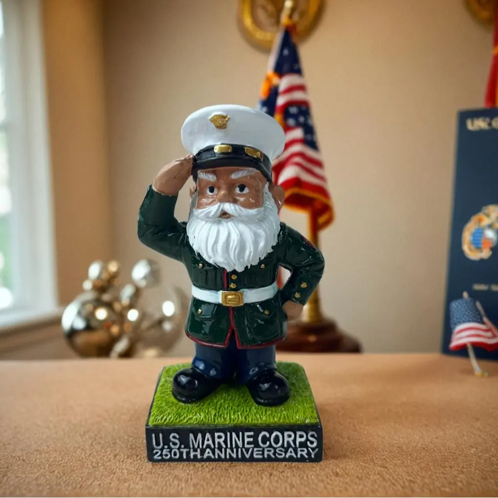 Marine Corps Salute Statue, Marine Corps Salute Ornament, Resin Sculptures, Resin Figurine Statue, Decorative Statues, Desktop Decoration for Home Office, Home Decor, Room Decor, Office Decor