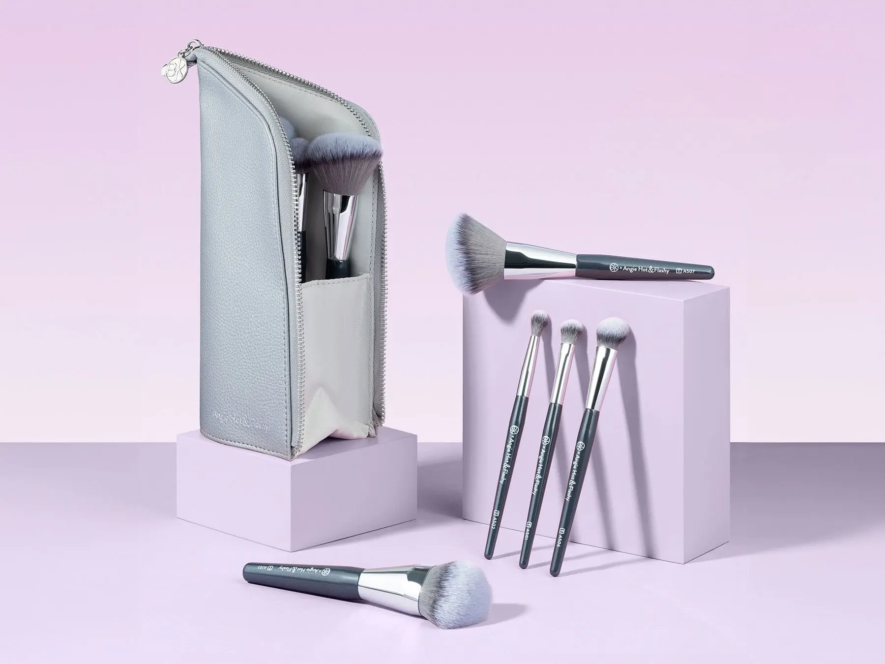 Angie Hot & Flashy Travel Brush Set with Pouch Angie Hot & Flashy Travel Brush Set with Pouch