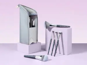 Angie Hot & Flashy Travel Brush Set with Pouch Angie Hot & Flashy Travel Brush Set with Pouch