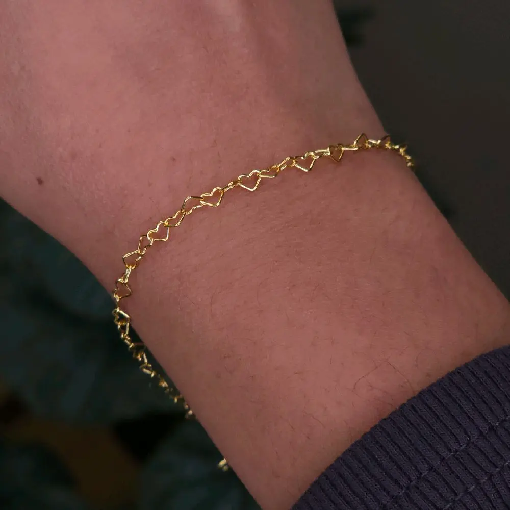 14kGF Heart Bracelet - Delicate Chain Design for Women's Fashion Jewelry