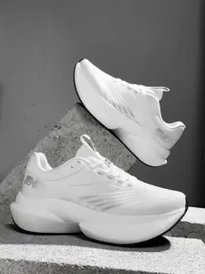 Men's Running Shoes New Fashion Durable Shock Absorption Breathable Bounce Student Youth Professional Sports Training Comfortable Runners