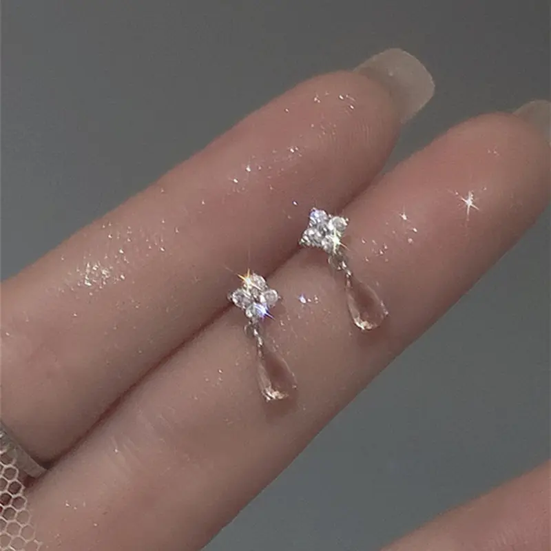 1 Pair Fashionable Delicate Rhinestone Decor Water Drop Trendy Dangle Earrings, Elegant Drop Unique Design Earrings For Girl For Party