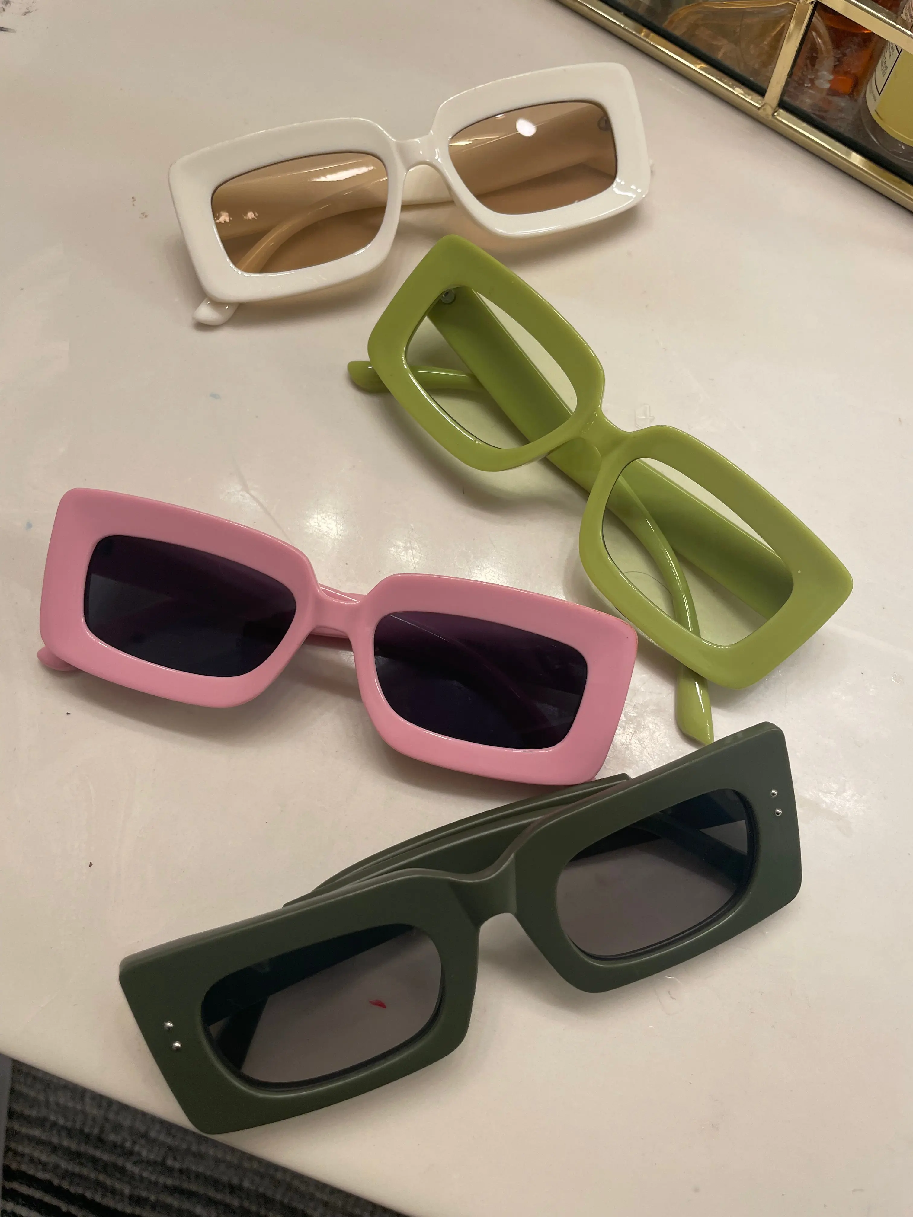 Sneaky Link Shades