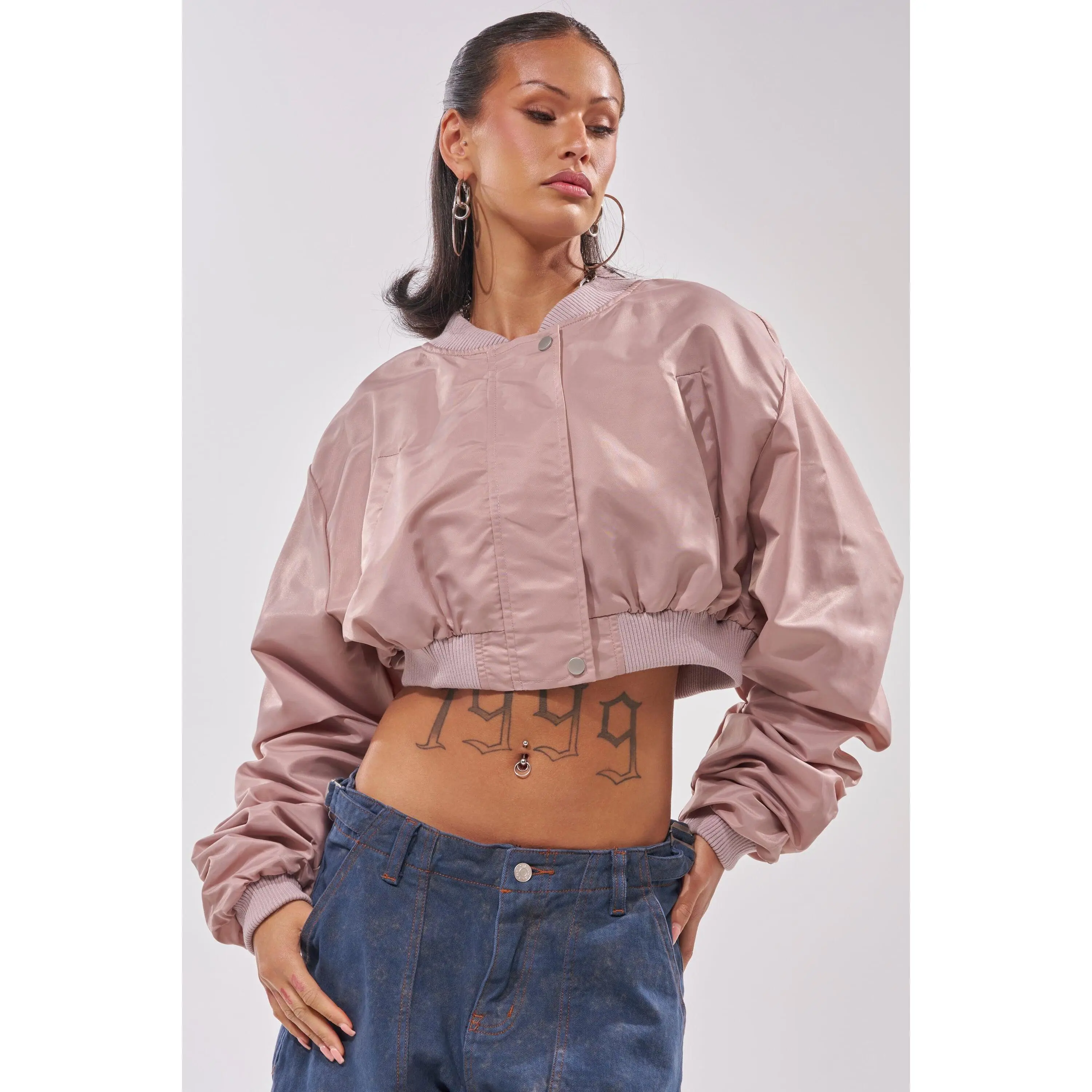 TAKE IT EASY CROPPED BOMBER IN MAUVE