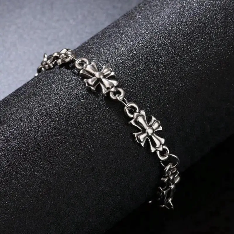 Y2k Silver Cross Bracelet - Trendy Silver Design with Cross Patterns