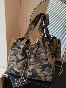 Vintage Camouflage Drawstring Tote Bag, Large Capacity Multi-Pocket Shoulder Bag, Women's Casual Crossbody Bag for Daily Use