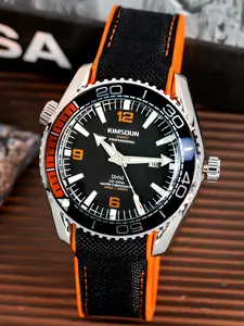 A men's popular gear disc ripple design is unique and timeless, matched with large numbers and colors to match durability, good night light waterproof calendar Luminous Analog Watch