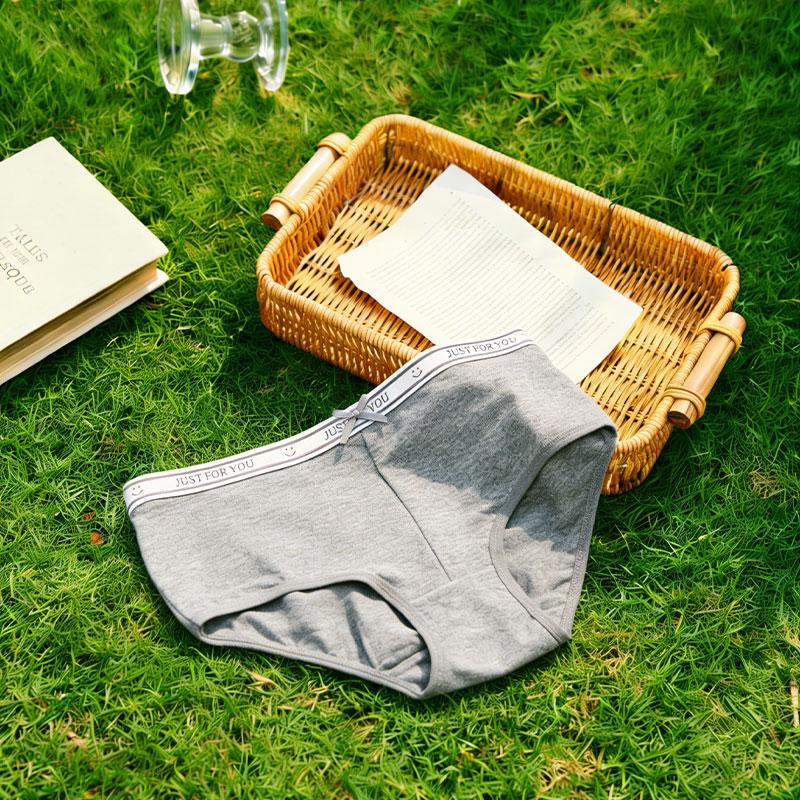 8pcs women’s panties with letter waistband and bow detail, cotton, breathable, butt-lifting, skin-friendly, suitable for everyday wear and dates, triangle cut