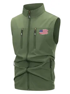 American Flag Print Men's Outdoor Sports Vest with Zipper Pockets, Fall Winter Windproof Stand Collar Sleeveless Jacket, Lightweight Softshell Zip Up Vest Outerwear for Hiking Running Golf Vest Top