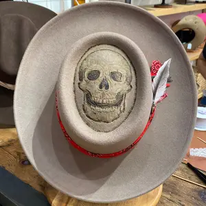 Skull Themed Felt Gambler Hat