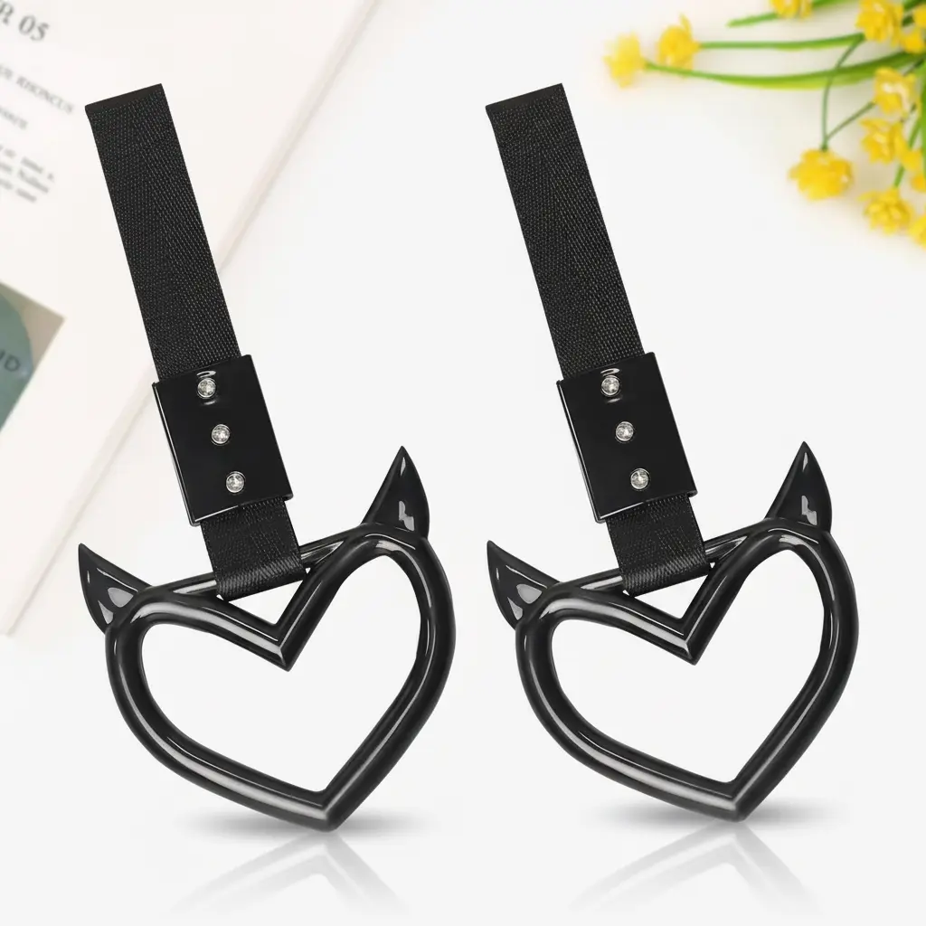 2 Pack Heart Handle Drift Pendant Keychains Red Devil Style Car Ornament Car Accessories ring