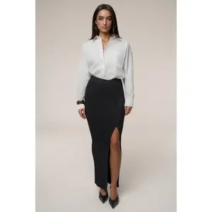 Black Hamptons Ribbed Slit Skirt