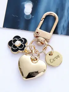 Fashion Heart Design Pearl Flower Charm Keychain For Bags, Women's Bag Pendant, Decoration, Elegant Gift for All Seasons