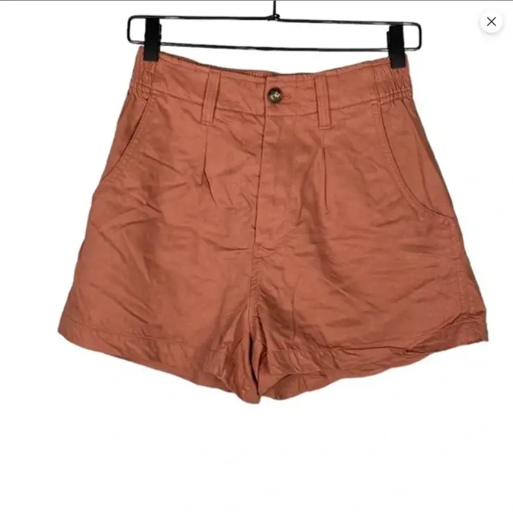 Madewell desert rose pink pleated shorts Plain Casual Size 0