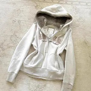 Women's clothing 2025 summer millennial spicy girl punk medieval retro gray autumn and winter zipper sportswear jacket fabric fit hooded thick long sleeved women's clothing women's clothing women's clothing women's clothing