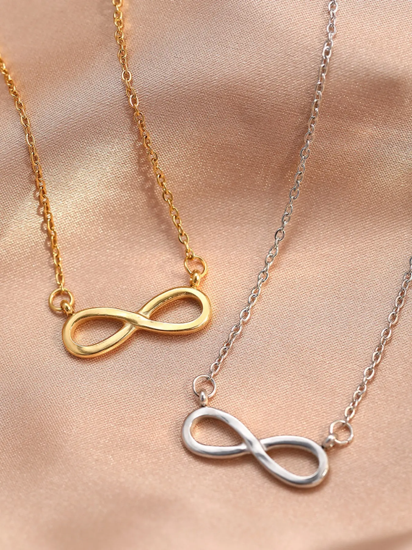 Women's Stainless Steel Unique Infinity Symbol Dainty Necklace, Minimalist Love Gift, Perfect for Yourself or Best Friends, Infinity Symbol Pendant Necklace