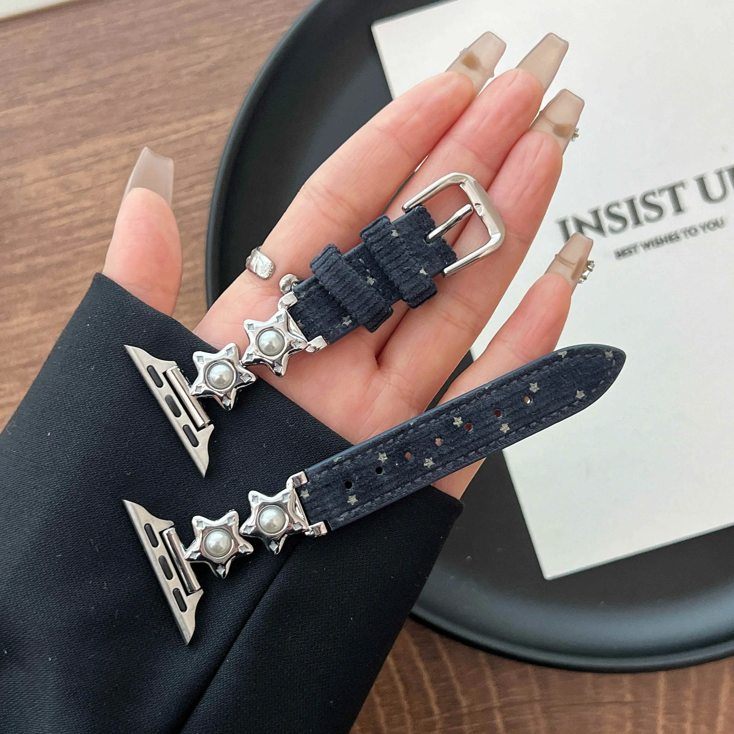 Fashion Corduroy Fabric Alloy Star Embellished Pearl Print Adjustable Watch Band Smartwatch Strap, Suitable for Apple Watch S10/9/8/7/6/5/4/3 Watch Straps Smart Watch Accessories, Wearable Tech Accessories