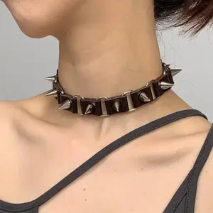 Party Punk Rivet Necklace - Fashionable Black PU Leather Clavicle Chain with Metal Spike, Adjustable Women's Neck Strap, Multi functional Necklace | Bold Fashion Accessories | Adjustable Necklace, Party Clothing Matching Accessories