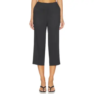 Theory Slit Capri in Black