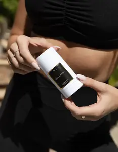 Les Deux No. 2 Aluminum-Free Deodorant - (Scent: Amber, Saffron, Sandalwood) 48 Hr Protection, Prebiotics & Probiotics, Coconut Oil - 2.6 oz / 75 G