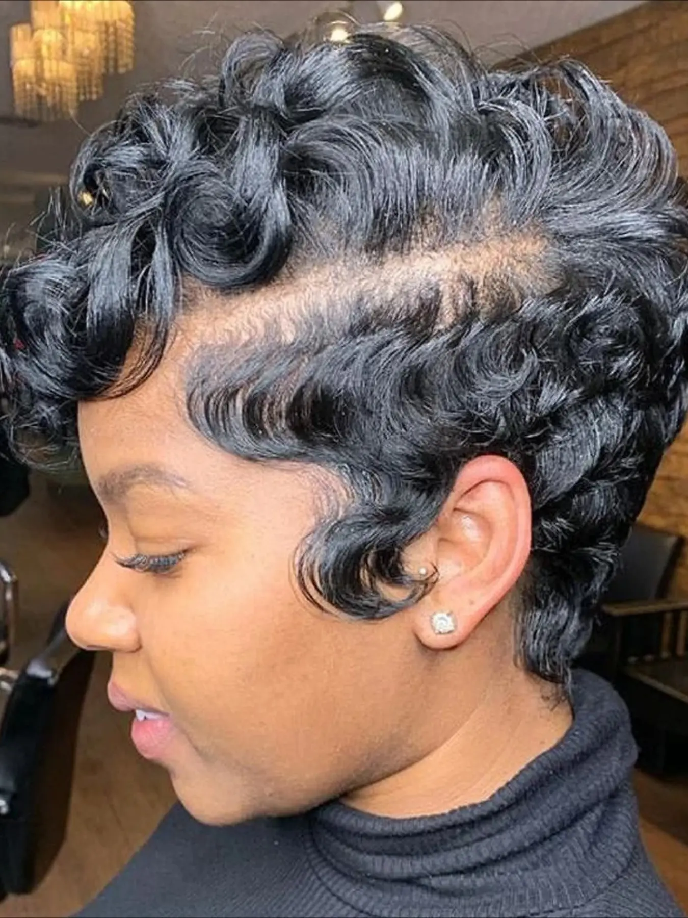 Pixie Cut Curly Wave Human Hair Wig for Women 13x4 Transparent Lace Frontal Human Hair Wig 150% Density Curly Bob Wigs Lace Front Bobs