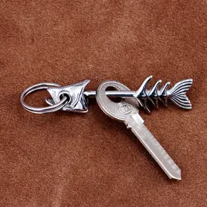 Detachable Fishbone Keychain, Creative Skeleton Fish Charm, Removable Metal Key Ring Pendant For Bag Keys Decoration