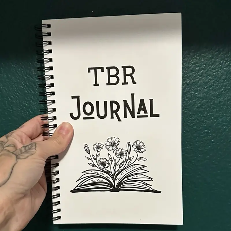 Simple floral black and white