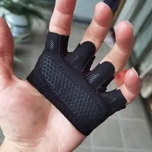 A Pair of Unisex Lightweight Four-Finger Sports Fitness Gloves, Suitable for Both Outdoor And Indoor Training, New Men'S Outdoor Sports Gloves for Spring And Summer 2026, Designed to Prevent Slipping And Blisters